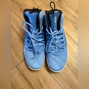 Nike Hyperdunk  blue and White Sneakers
